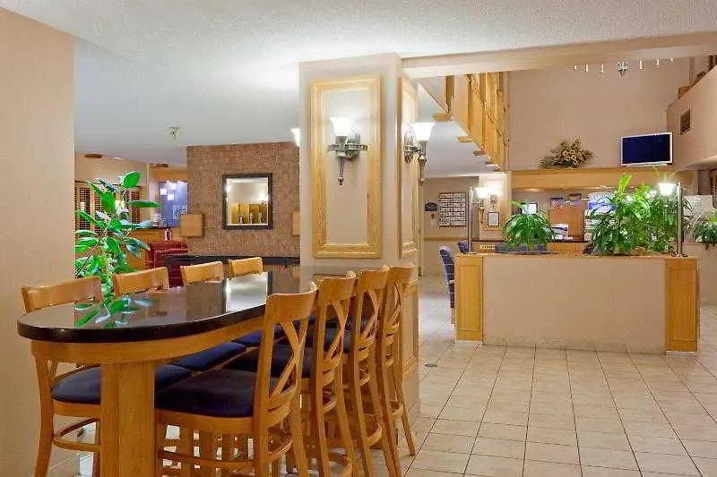 **  Holiday Inn Express Toronto East, An Ihg Hotel Canada