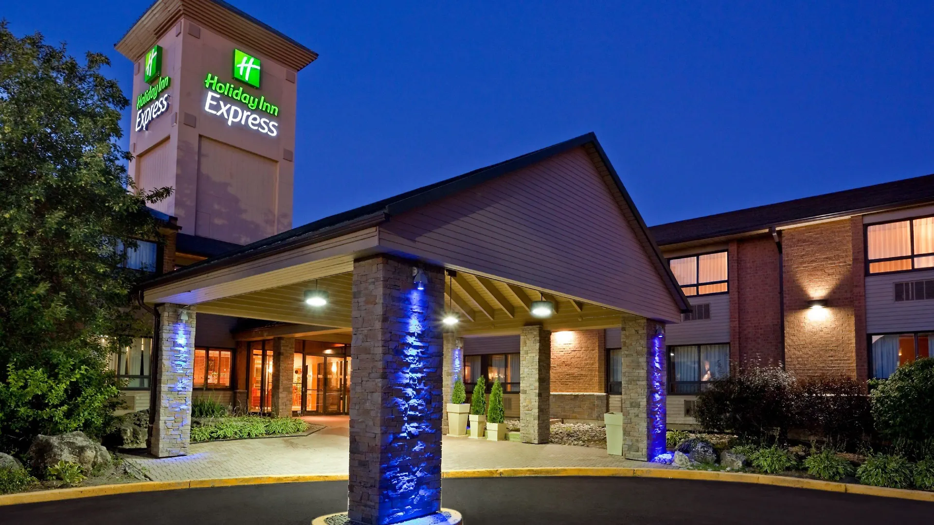 **  Holiday Inn Express Toronto East, An Ihg Hotel Canada