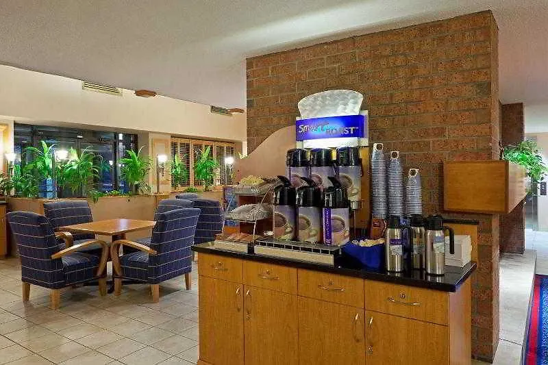 Holiday Inn Express Toronto East, An Ihg Hotel