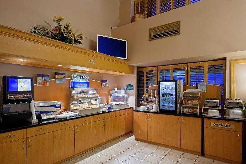 Holiday Inn Express Toronto East, An Ihg Hotel Canada